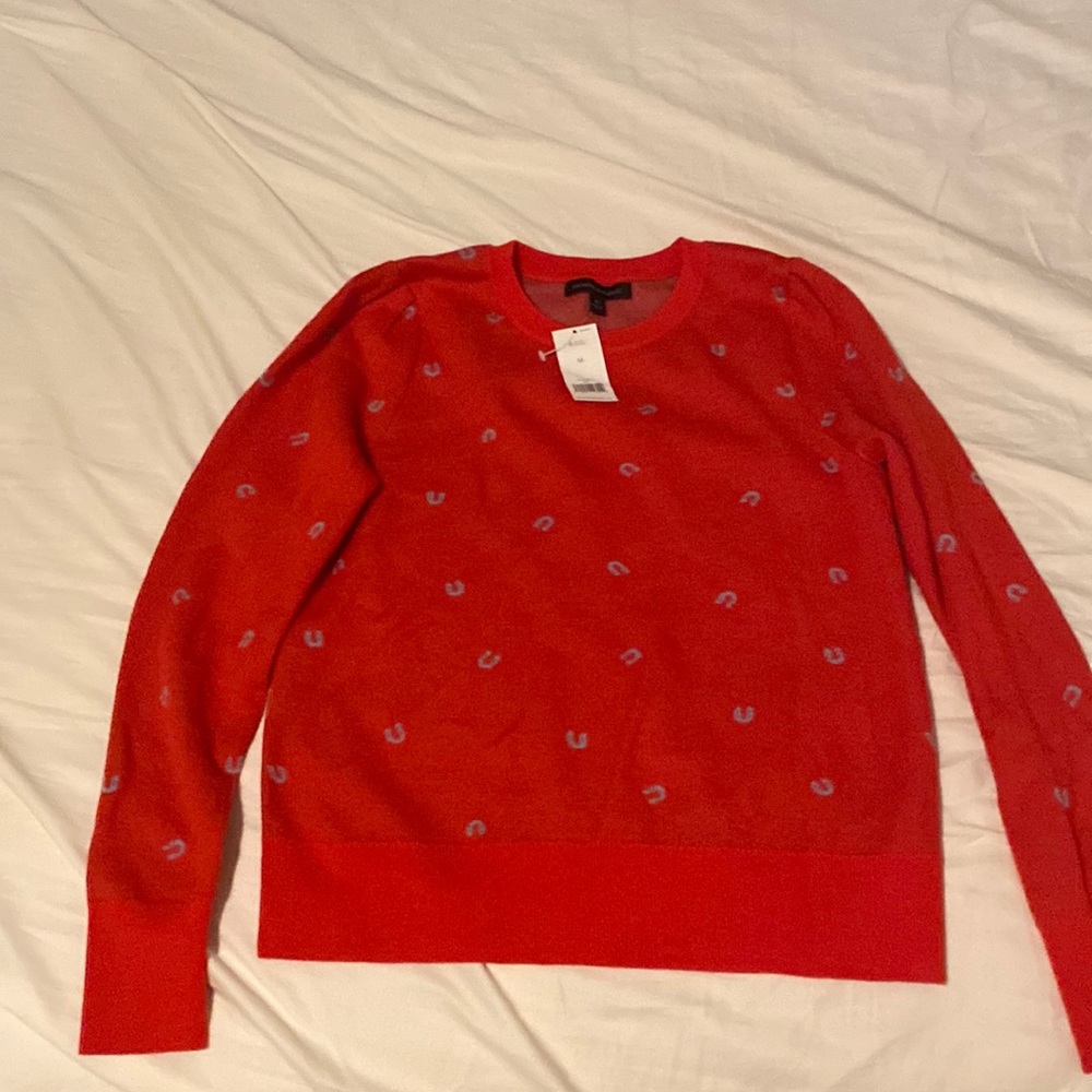 New Banana replublic red sweater with grey horseshoe print size medium